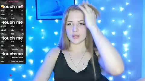 Snapshot of puremiraclealis chatting on February 2025 04:29:01 PM Alicia online show from February 2025 04:29:01 PM