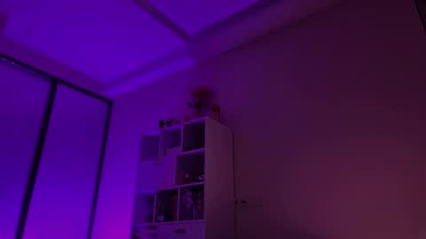 Marie online show from December 2024 01:06:02 AM