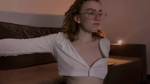 Marie online show from February 2025 10:28:02 PM