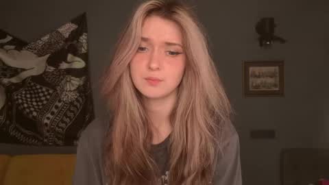Bella online show from April 2026 01:41:02 PM