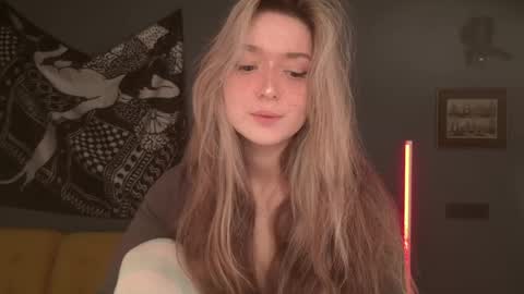 Bella online show from April 2026 02:04:02 PM