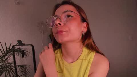 Snapshot of purple_opal chatting on October 2025 05:12:02 PM Vero online from Tuesday to Sunday online show from October 2025 05:12:02 PM