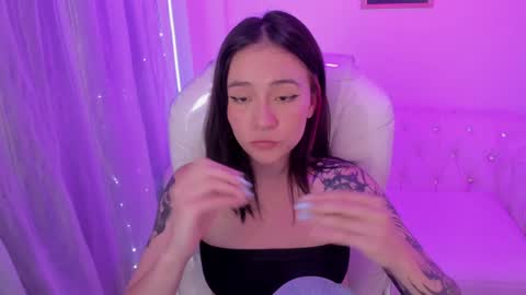 Anna  online show from February 2025 12:00:02 AM