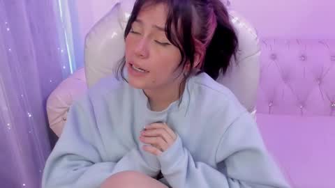 Anna  online show from February 2025 11:45:01 PM