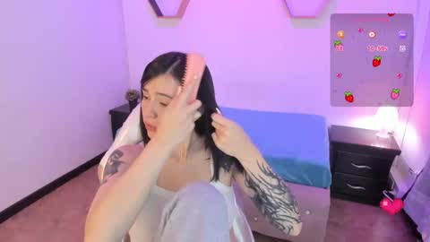 Anna  online show from November 2025 04:24:02 AM