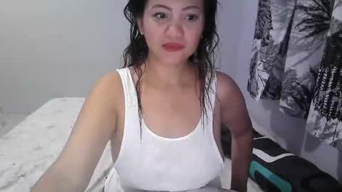 Snapshot of purpledust06 chatting on December 2025 01:37:02 PM Athena online show from December 2025 01:37:02 PM