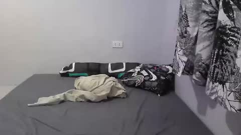 Snapshot of purpledust06 chatting on December 2025 03:45:02 AM Athena online show from December 2025 03:45:02 AM