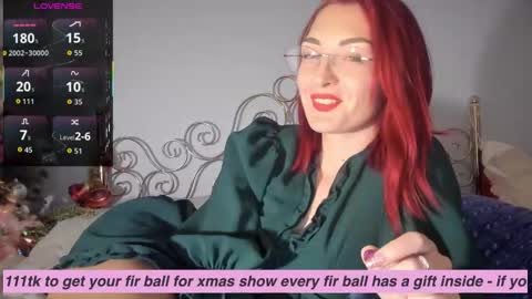 Snapshot of purplerainn69 chatting on December 2025 08:04:01 PM PurpleRainn69 Dina online show from December 2025 08:04:01 PM