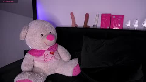 Snapshot of purplesnake_ chatting on July 2026 03:08:02 AM Alynn online show from July 2026 03:08:02 AM