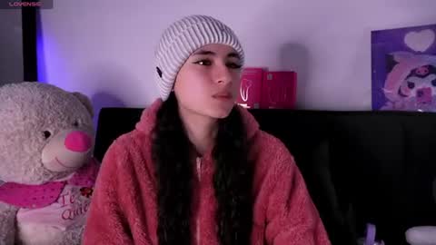 Snapshot of purplesnake_ chatting on July 2026 01:27:01 AM Alynn online show from July 2026 01:27:01 AM