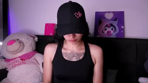Snapshot of purplesnake_ chatting on August 2026 06:06:02 PM Alynn online show from August 2026 06:06:02 PM