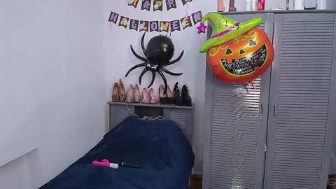 Miko online show from October 2025 06:01:01 PM