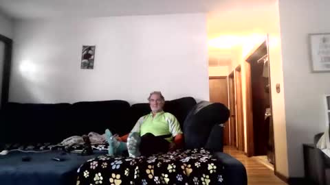 Mark online show from October 2025 04:53:02 PM