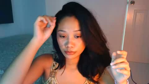 Marj33 online show from November 2025 02:39:01 PM