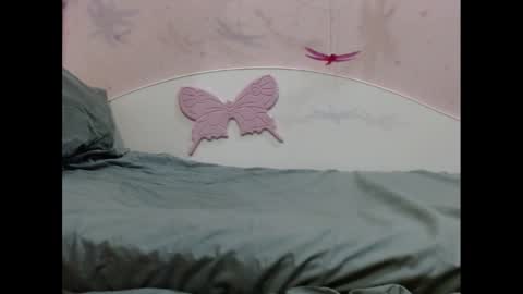 Snapshot of pussylicker1377 chatting on February 2025 01:09:02 PM Pussylicker online show from February 2025 01:09:02 PM