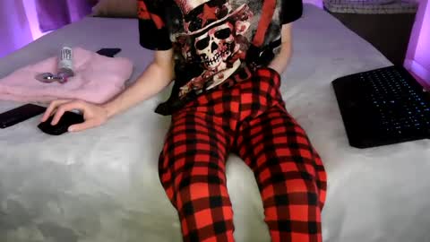 pussylover2182 online show from December 2024 08:03:02 AM