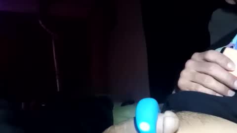 Snapshot of pussyluver420kik909587 chatting on November 2025 06:14:01 AM Pussyluver420 online show from November 2025 06:14:01 AM