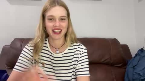 Lina online show from March 2026 04:25:01 PM