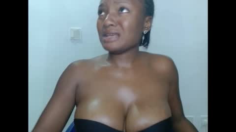 pussyxwetx online show from October 2025 08:22:02 PM