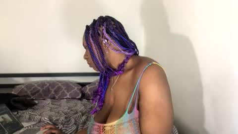 qnibee online show from February 2026 06:45:01 PM
