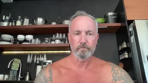 qtiponthemic online show from February 2025 06:31:02 PM