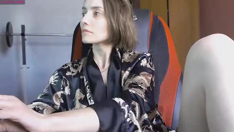 Snapshot of queen4565 chatting on March 2025 11:01:02 AM Lola online show from March 2025 11:01:02 AM