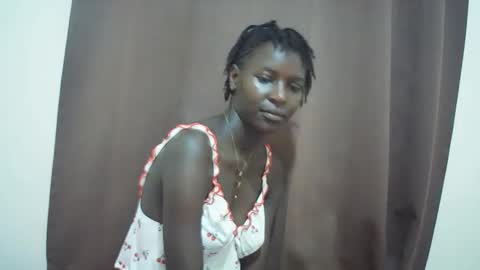 Snapshot of queen_0012 chatting on May 2026 09:03:02 AM asher online show from May 2026 09:03:02 AM