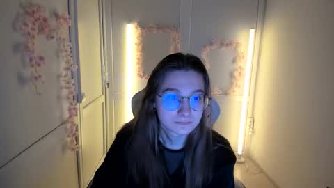 Amelie online show from April 2026 07:22:02 AM