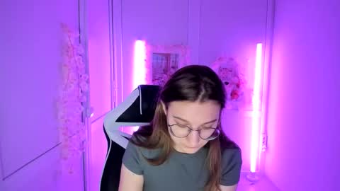 Amelie online show from May 2026 07:58:02 AM