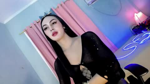 queen_danaya online show from July 2026 08:05:01 PM