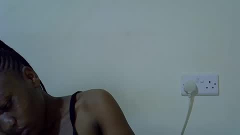 Snapshot of queen_fantacy chatting on February 2026 12:58:01 PM queen_fantacy online show from February 2026 12:58:01 PM