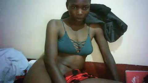 queen_joan online show from February 2025 08:00:01 PM