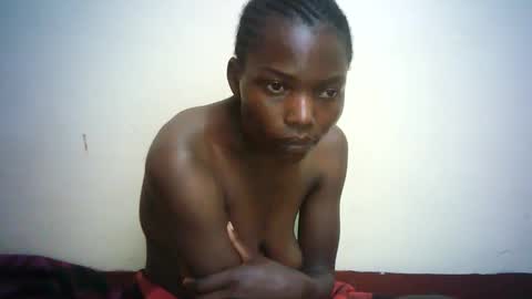 queen_joan online show from February 2025 01:28:01 PM