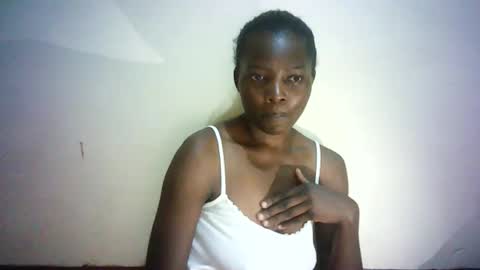 queen_joan online show from February 2025 05:04:01 PM