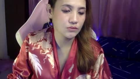 Snapshot of queen_kur chatting on December 2024 08:31:02 PM QueenHennessy online show from December 2024 08:31:02 PM