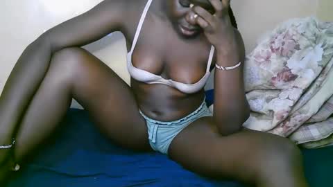 queen_latasha online show from December 2025 08:38:01 PM