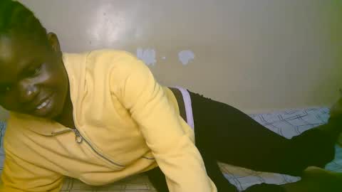 queen_latasha online show from April 2026 07:01:01 PM