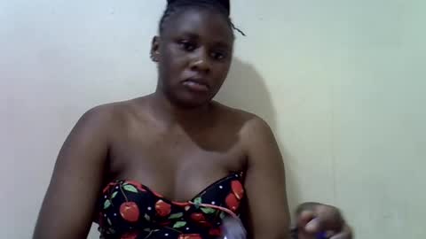 Snapshot of queen_leilla chatting on July 2026 03:09:01 AM queen_leilla online show from July 2026 03:09:01 AM