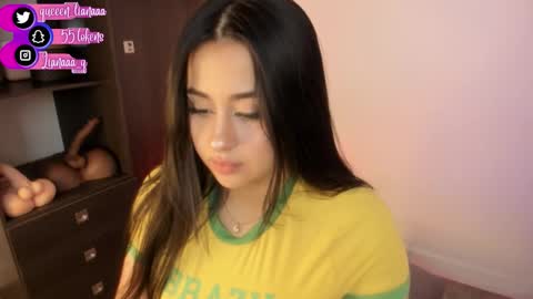 Snapshot of queen_liana chatting on February 2026 09:02:02 AM Liana online show from February 2026 09:02:02 AM