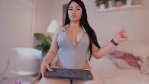 Snapshot of queen_liana chatting on March 2026 08:19:01 AM Liana online show from March 2026 08:19:01 AM