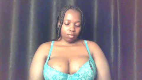 QUEEN online show from March 2026 01:31:02 AM