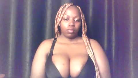 QUEEN online show from April 2026 03:37:02 AM