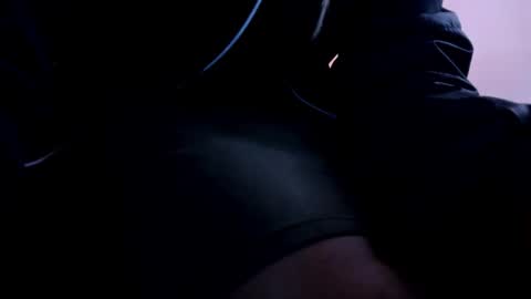 Snapshot of queen_perla_ chatting on January 2025 11:23:02 AM online show from January 2025 11:23:02 AM