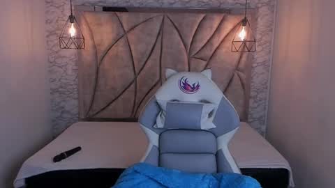 Snapshot of queen_perla_ chatting on February 2025 12:02:02 PM online show from February 2025 12:02:02 PM