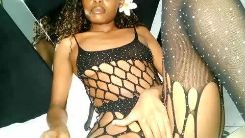 queen_sashavixen online show from June 2026 06:06:02 PM