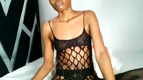 queen_sashavixen online show from June 2026 04:41:02 AM