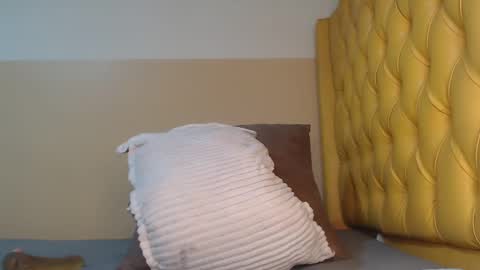 Snapshot of queen_tweakingbae chatting on January 2025 10:23:01 PM valdonte online show from January 2025 10:23:01 PM