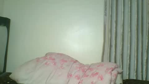 queen online show from May 2026 07:10:02 PM