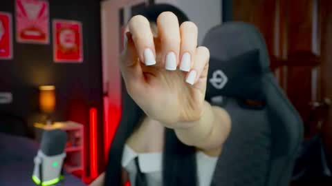 Snapshot of queenaliss chatting on March 2026 08:54:02 AM Your world and the universe Aliss online show from March 2026 08:54:02 AM