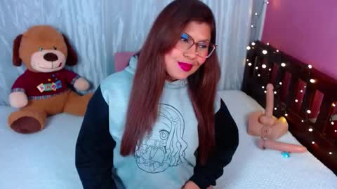 Snapshot of queenamazon_ chatting on September 2025 05:29:01 AM Queenamazon online show from September 2025 05:29:01 AM